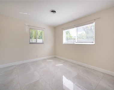 5200 Ne 15th Avenue - Photo Thumbnail 20