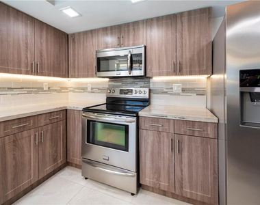 5200 Ne 15th Avenue - Photo Thumbnail 10