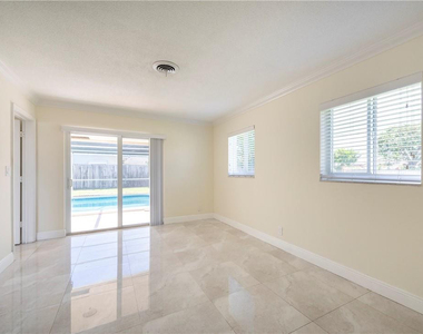 5200 Ne 15th Avenue - Photo Thumbnail 16