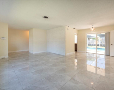 5200 Ne 15th Avenue - Photo Thumbnail 14