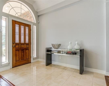 700 Essex Court - Photo Thumbnail 4