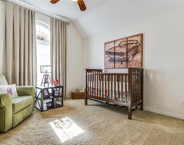 700 Essex Court - Photo Thumbnail 18