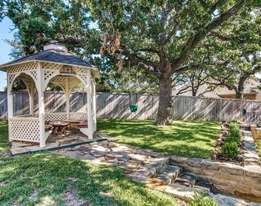 700 Essex Court - Photo Thumbnail 22