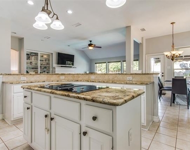 700 Essex Court - Photo Thumbnail 12