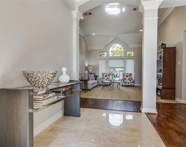 700 Essex Court - Photo Thumbnail 5