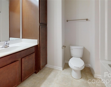 6430 Revolutionary Trail - Photo Thumbnail 19