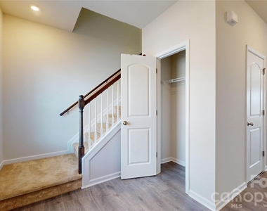 6430 Revolutionary Trail - Photo Thumbnail 3