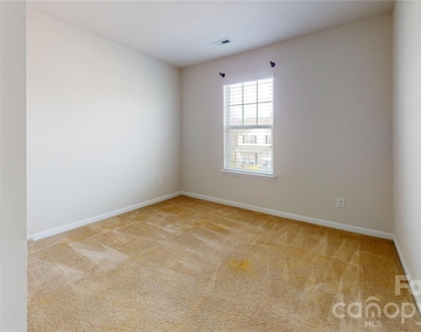 6430 Revolutionary Trail - Photo Thumbnail 15