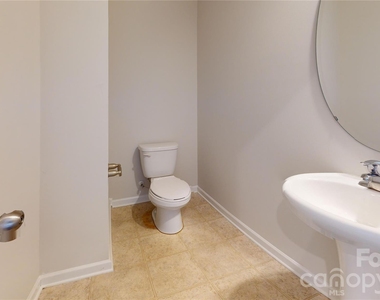 6430 Revolutionary Trail - Photo Thumbnail 9
