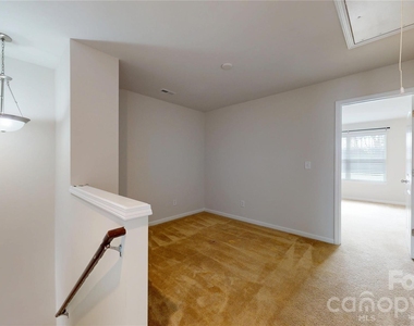 6430 Revolutionary Trail - Photo Thumbnail 10