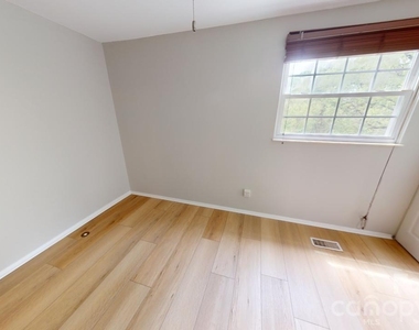 7344 Pebblestone Drive - Photo Thumbnail 11