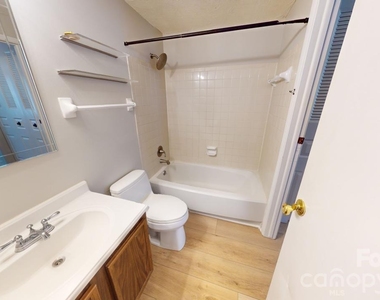 7344 Pebblestone Drive - Photo Thumbnail 13