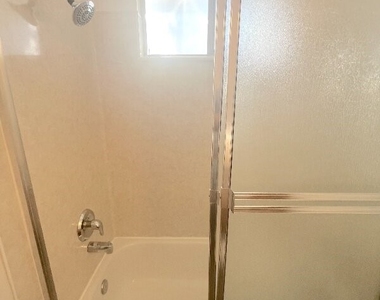 2115 Placentia Avenue - Photo Thumbnail 17