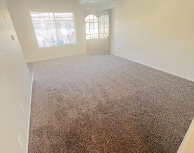 2115 Placentia Avenue - Photo Thumbnail 11