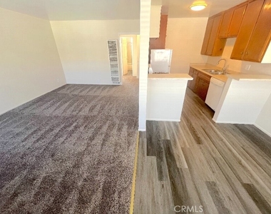 2115 Placentia Avenue - Photo Thumbnail 2