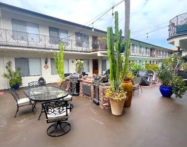 2115 Placentia Avenue - Photo Thumbnail 23