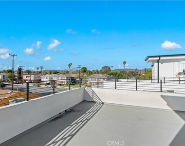 12300 Oxnard Street - Photo Thumbnail 14