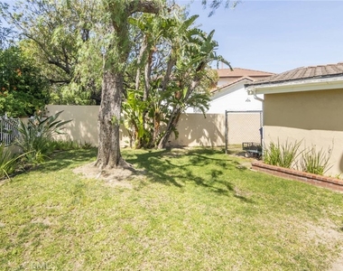 16970 Blanche Place - Photo Thumbnail 57