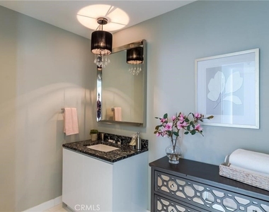 900 W Olympic Boulevard - Photo Thumbnail 7