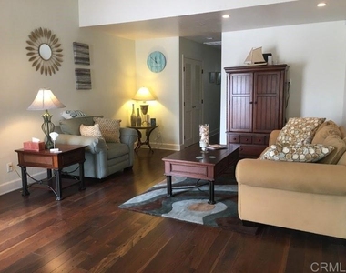 814 D Ave - Photo Thumbnail 1