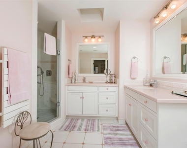 958 A Avenue - Photo Thumbnail 8