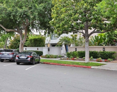 942 D Avenue - Photo Thumbnail 36
