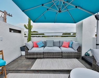 942 D Avenue - Photo Thumbnail 32