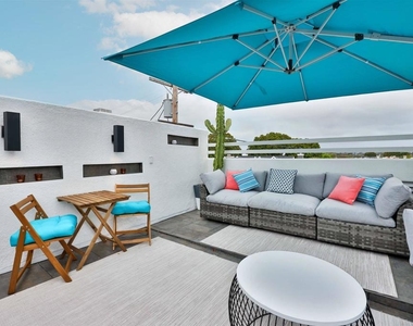 942 D Avenue - Photo Thumbnail 33
