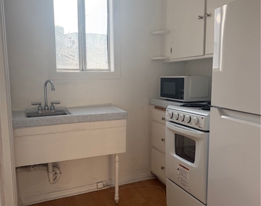 209 S Reeves - Photo Thumbnail 9