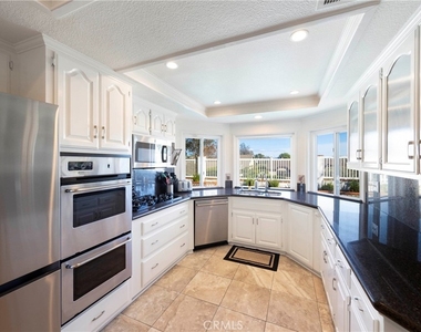 30932 Colonial Place - Photo Thumbnail 5