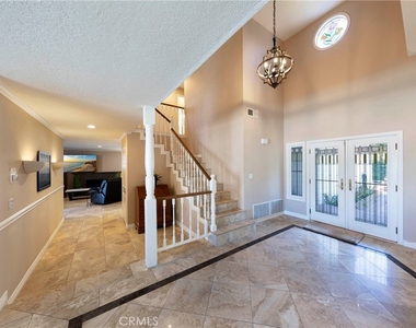 30932 Colonial Place - Photo Thumbnail 4