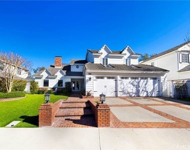 30932 Colonial Place - Photo Thumbnail 1