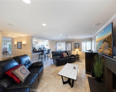 30932 Colonial Place - Photo Thumbnail 12