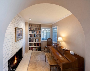 30932 Colonial Place - Photo Thumbnail 24