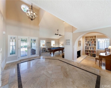 30932 Colonial Place - Photo Thumbnail 3