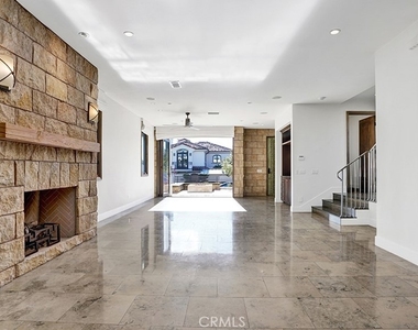 243 Poppy Avenue - Photo Thumbnail 8