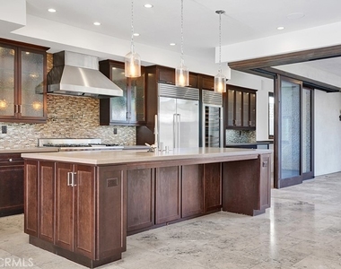 243 Poppy Avenue - Photo Thumbnail 15