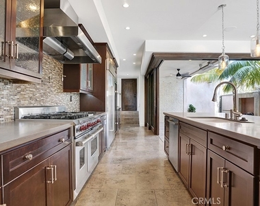 243 Poppy Avenue - Photo Thumbnail 12