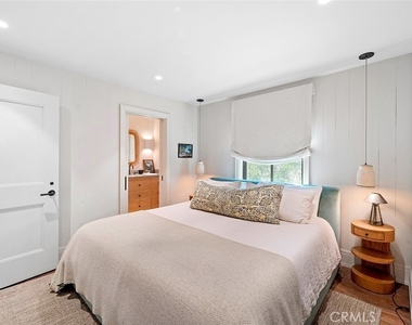 27 Emerald Bay - Photo Thumbnail 31