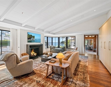 27 Emerald Bay - Photo Thumbnail 10