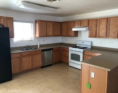 73590 Sunnyslope - Photo Thumbnail 1