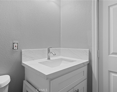 4330 Pacific - Photo Thumbnail 22
