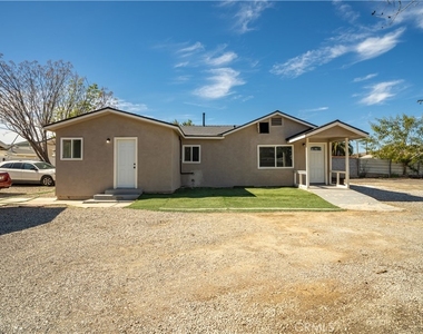 4330 Pacific - Photo Thumbnail 6