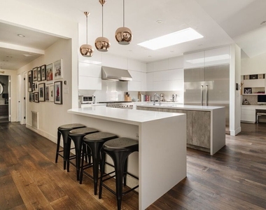 15490 Milldale Drive - Photo Thumbnail 5