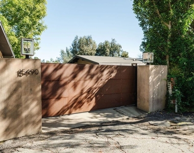 15490 Milldale Drive - Photo Thumbnail 21