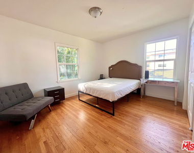 2333 S Garth Avenue - Photo Thumbnail 2
