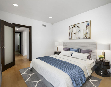 8550 Holloway Drive - Photo Thumbnail 14