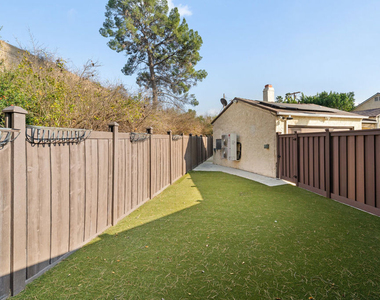 4530 Bakman Avenue - Photo Thumbnail 20