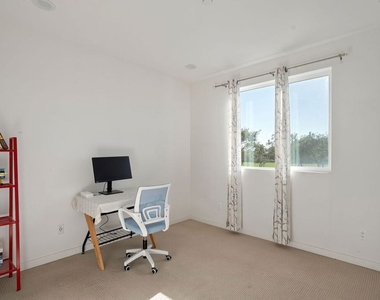 10833 Tabor Street - Photo Thumbnail 11