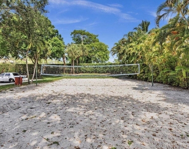 1910 Belmont Place - Photo Thumbnail 24